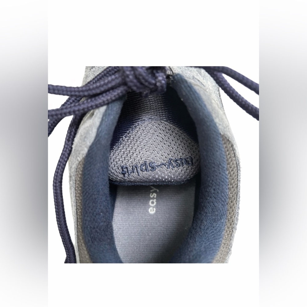 NWOT- Easy Spirit  women’s 6 1/2 w Blue and white Athletic WALK-RUN Sneakers. - Picture 4 of 6